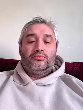 Olomoucak1982 online show from January 19, 2026, 2:54 pm