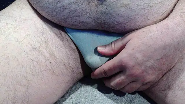 Snapshot of dadbodsensei_ chatting on April 15, 2026, 12:23 pm dadbodsensei online show from April 15, 2026, 12:23 pm