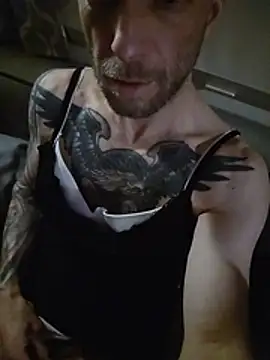 Snapshot of scotbhoyscott chatting on December 23, 2025, 12:41 am scotbhoyscott online show from December 23, 2025, 12:41 am