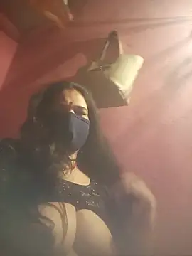 Your-shreya143 online show from December 16, 2025, 1:38 pm