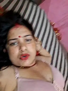 Your-shreya143 online show from May 21, 2026, 10:50 pm