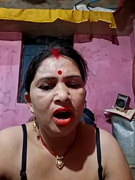Your-shreya143 online show from May 24, 2026, 8:47 pm