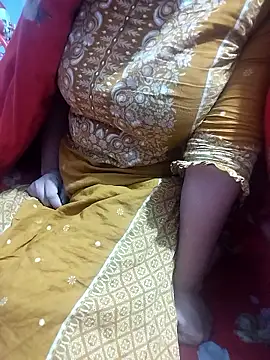 hottyrose69 online show from January 14, 2026, 8:14 pm