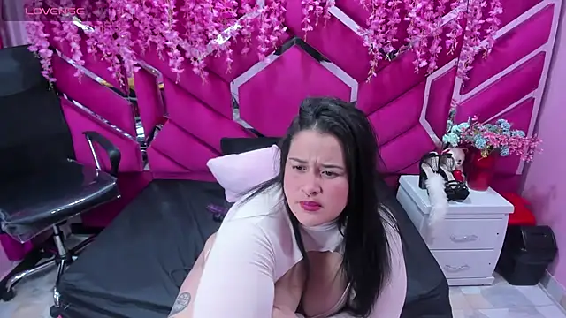 Atena Glow  online show from February 14, 2026, 3:03 am