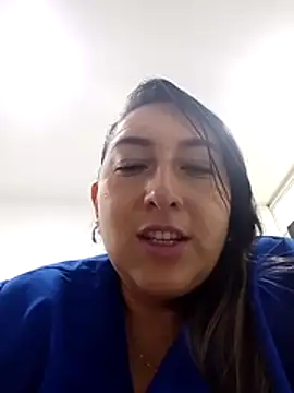 Valeria montana  online show from March 27, 2026, 1:00 pm