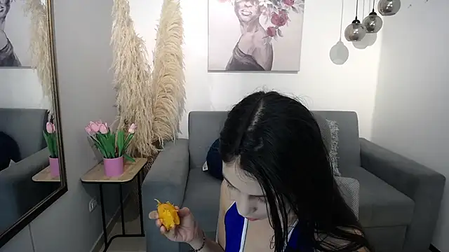 AdrianaTorres  online show from February 25, 2026, 2:16 pm