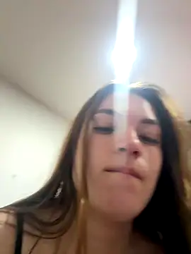 AlaiaSweet   online show from December 15, 2025, 9:52 pm