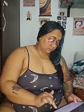 Snapshot of vicky-duarte chatting on May 13, 2026, 11:44 pm vicky-duarte online show from May 13, 2026, 11:44 pm
