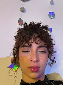 Anne Wyntheris online show from March 10, 2026, 4:06 am