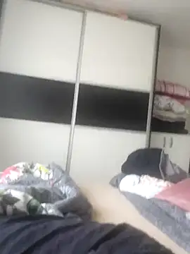 Snapshot of Alpa3077 chatting on December 3, 2025, 7:05 am Alpa3077 online show from December 3, 2025, 7:05 am