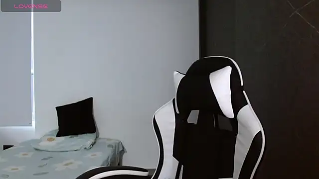 candy rosemaryy online show from March 24, 2026, 11:10 pm