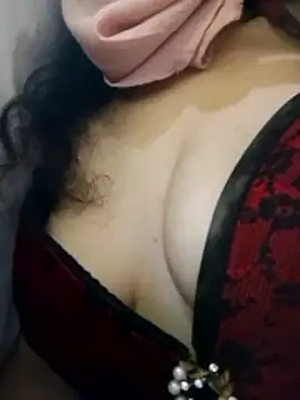 Snapshot of Almas-arabic chatting on February 21, 2026, 1:23 pm Almas-arabic online show from February 21, 2026, 1:23 pm