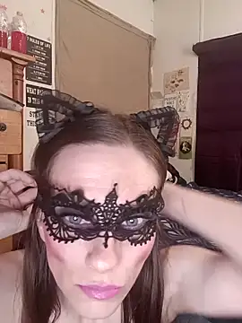 snowbird1117 online show from March 18, 2026, 9:12 am