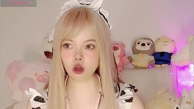 Miyeoonn online show from February 3, 2026, 2:10 am