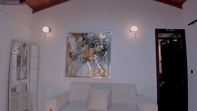 ChloeManson online show from January 28, 2025, 8:47 pm