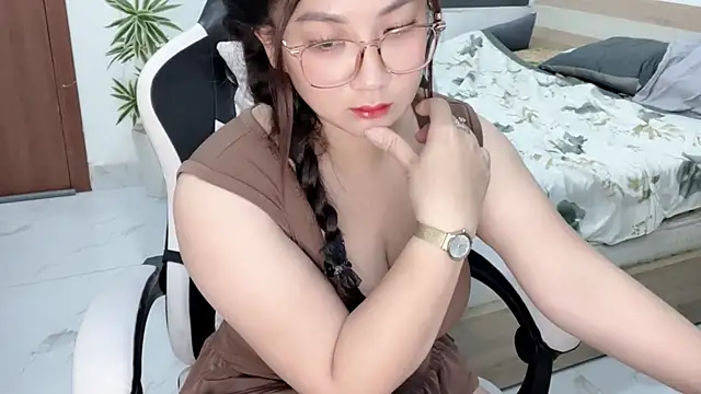 Ni-Ni 2K online show from July 15, 2026, 6:18 am