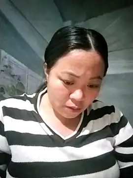 Snapshot of AlilaK2 chatting on February 25, 2026, 2:37 pm AlilaK2 online show from February 25, 2026, 2:37 pm