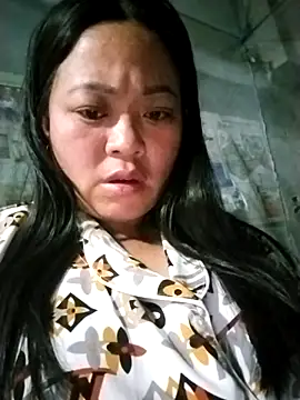 Snapshot of AlilaK2 chatting on March 2, 2026, 9:43 pm AlilaK2 online show from March 2, 2026, 9:43 pm