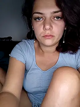 LadyNoraa online show from December 3, 2025, 5:44 pm