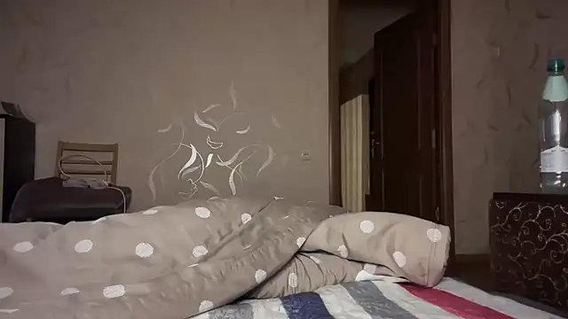 Snapshot of MALVINA0077 chatting on February 15, 2026, 9:44 pm MALVINA0077 online show from February 15, 2026, 9:44 pm