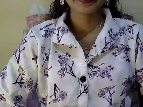 Snapshot of Shab_M chatting on May 7, 2026, 6:52 am Shab M online show from May 7, 2026, 6:52 am