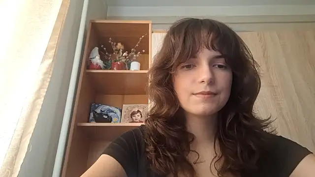 KellyKelik online show from March 2, 2026, 12:12 pm