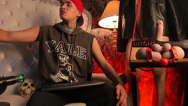 AlecBanne online show from March 2, 2026, 11:44 pm