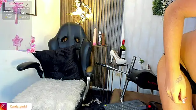 candypink12 online show from January 10, 2026, 11:45 am