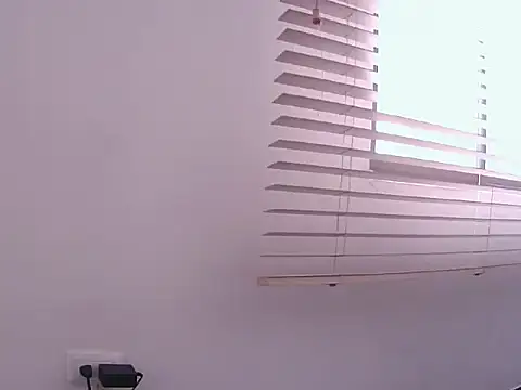 Fernanda andrew online show from March 13, 2026, 4:46 pm