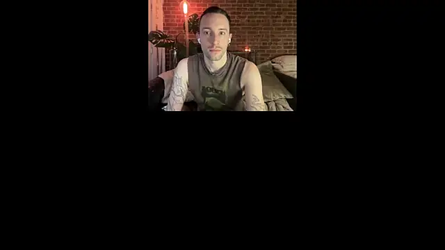Snapshot of xanderxnyc chatting on December 4, 2025, 11:35 pm xanderxnyc online show from December 4, 2025, 11:35 pm