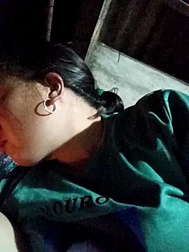 Snapshot of lux-angel chatting on February 5, 2026, 2:54 pm lux-angel online show from February 5, 2026, 2:54 pm