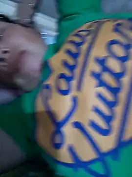 Snapshot of lux-angel chatting on February 22, 2026, 2:04 pm lux-angel online show from February 22, 2026, 2:04 pm