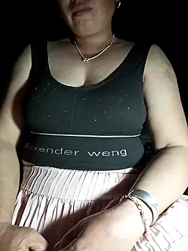 Snapshot of lux-angel chatting on March 8, 2026, 4:16 am lux-angel online show from March 8, 2026, 4:16 am