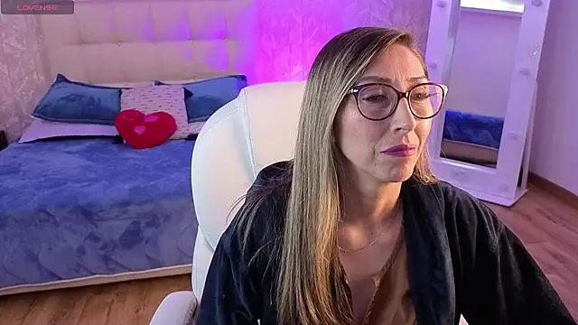 Scarlett 079 online show from May 28, 2026, 11:29 am