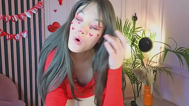 Snapshot of SeaCyra chatting on February 14, 2026, 6:43 am SeaCyra online show from February 14, 2026, 6:43 am