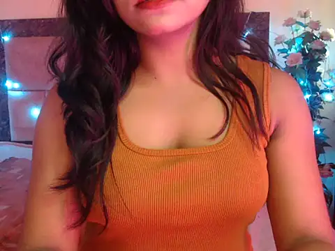 Lola Bebe online show from April 6, 2026, 4:46 am