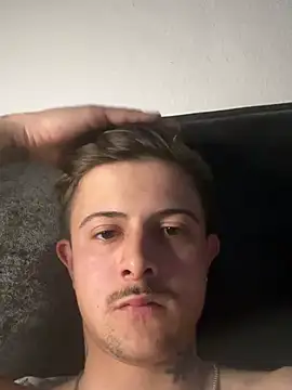 Snapshot of Jason_offizell chatting on May 6, 2026, 9:53 pm Jason offizell online show from May 6, 2026, 9:53 pm