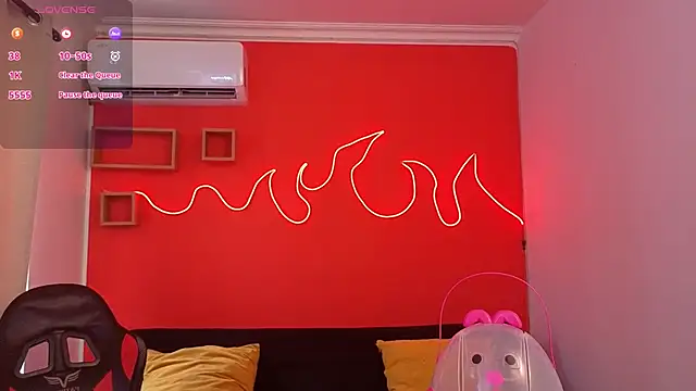 Neo Twink online show from April 5, 2026, 4:26 pm