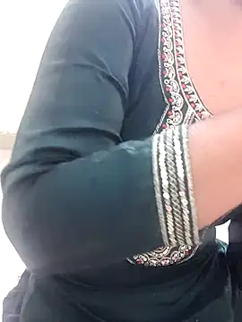 Riya rani8 online show from April 11, 2026, 3:05 pm