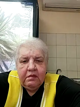 HapinessLovee online show from December 17, 2025, 12:55 pm