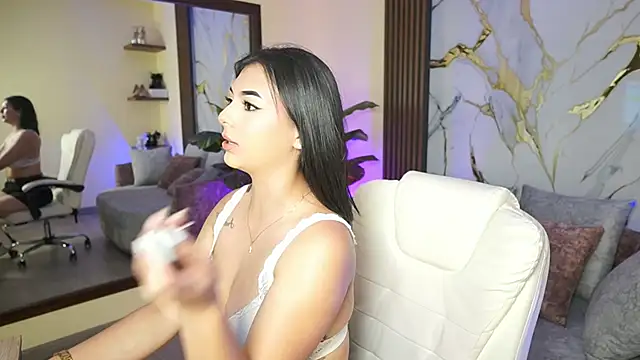 LiaWheeler online show from January 6, 2026, 7:06 pm