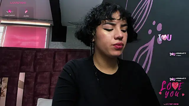 Kiara Fox   online show from February 21, 2026, 7:48 pm