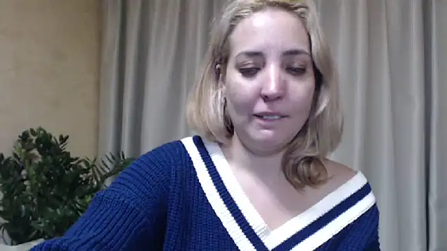 Snapshot of sweetpussy chatting on January 17, 2026, 6:18 am sweetpussy online show from January 17, 2026, 6:18 am