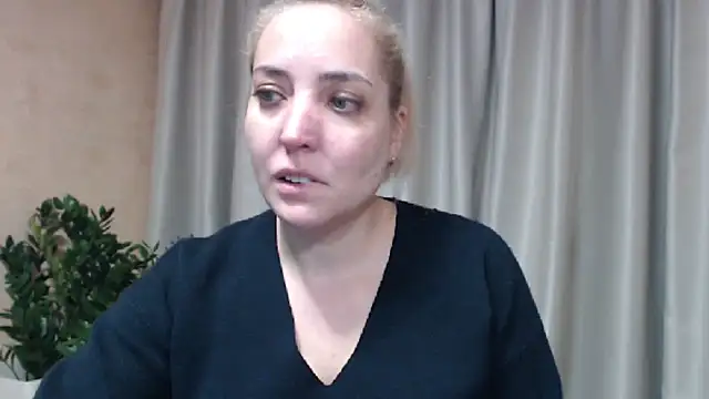 Snapshot of sweetpussy chatting on January 19, 2026, 12:14 am sweetpussy online show from January 19, 2026, 12:14 am