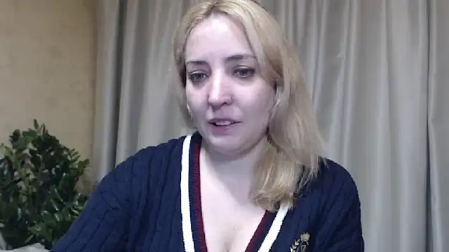 Snapshot of sweetpussy chatting on February 1, 2026, 10:36 am sweetpussy online show from February 1, 2026, 10:36 am