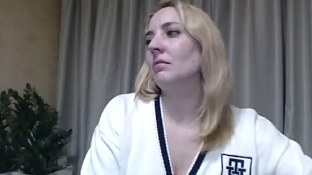 Snapshot of sweetpussy chatting on February 25, 2026, 1:54 pm sweetpussy online show from February 25, 2026, 1:54 pm