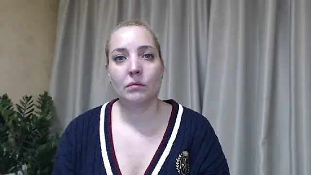 Snapshot of sweetpussy chatting on March 24, 2026, 4:01 pm sweetpussy online show from March 24, 2026, 4:01 pm
