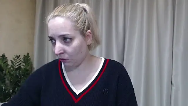 Snapshot of sweetpussy chatting on April 2, 2026, 2:04 pm sweetpussy online show from April 2, 2026, 2:04 pm