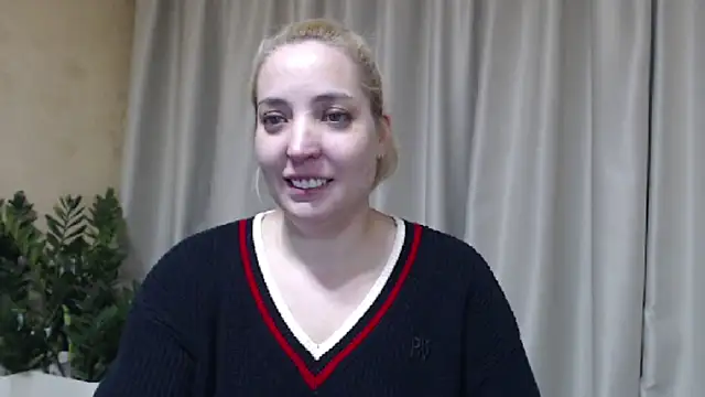 Snapshot of sweetpussy chatting on April 8, 2026, 3:12 pm sweetpussy online show from April 8, 2026, 3:12 pm