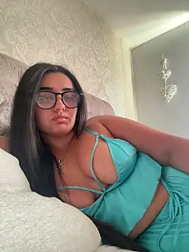Wild Busty Niyah XX online show from July 28, 2026, 10:43 am